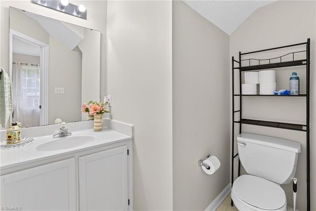 5805 Edgebrook Court, Jamestown, NC 27282