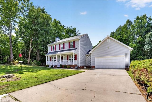 5805 Edgebrook Court, Jamestown, NC 27282