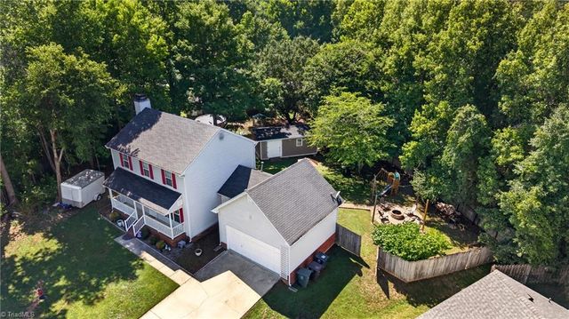 5805 Edgebrook Court, Jamestown, NC 27282
