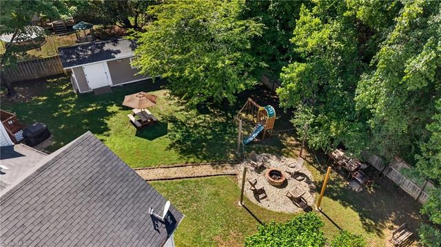 5805 Edgebrook Court, Jamestown, NC 27282