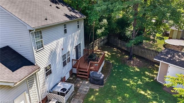 5805 Edgebrook Court, Jamestown, NC 27282
