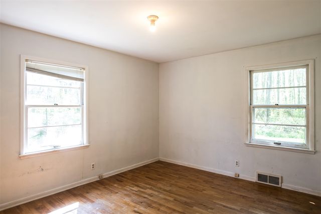 409 W E Avenue, Kalamazoo, MI 49009