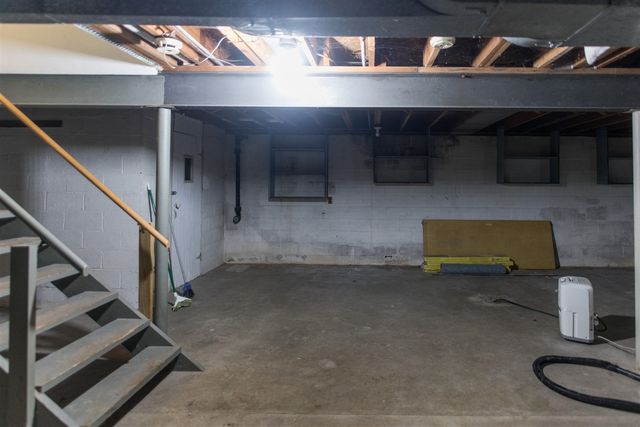 409 W E Avenue, Kalamazoo, MI 49009