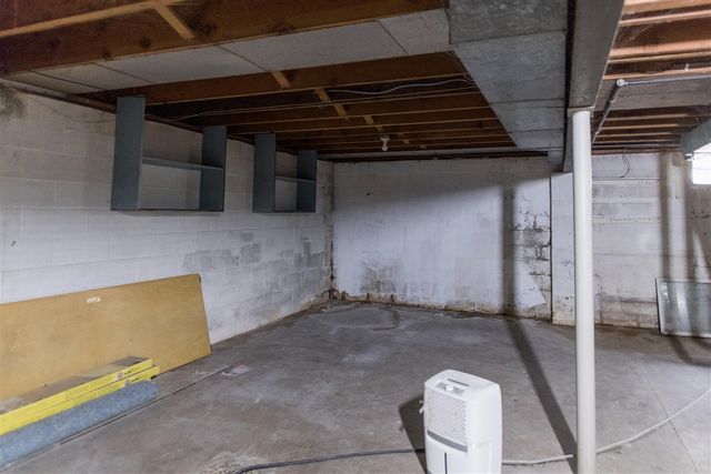 409 W E Avenue, Kalamazoo, MI 49009