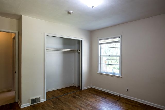 409 W E Avenue, Kalamazoo, MI 49009