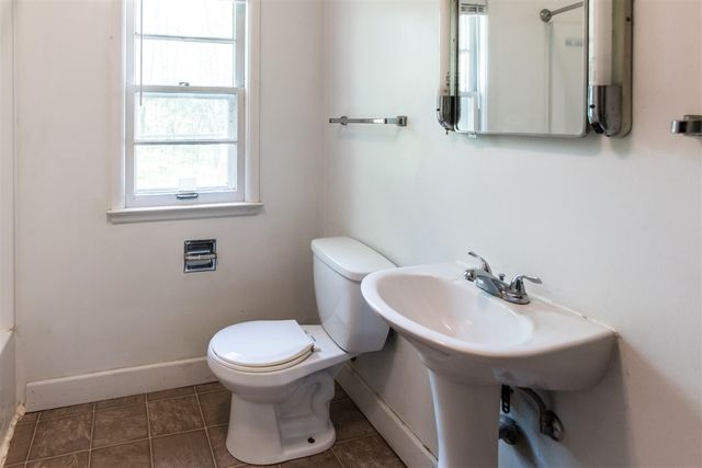 409 W E Avenue, Kalamazoo, MI 49009