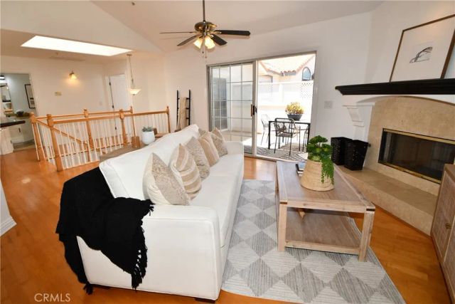2514 Vanderbilt Ln, Redondo Beach, CA 90278