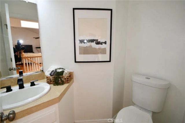 2514 Vanderbilt Ln, Redondo Beach, CA 90278