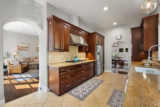 3991 Haven Ct, Sebastopol, CA 95472