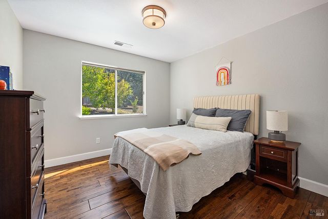 3991 Haven Ct, Sebastopol, CA 95472