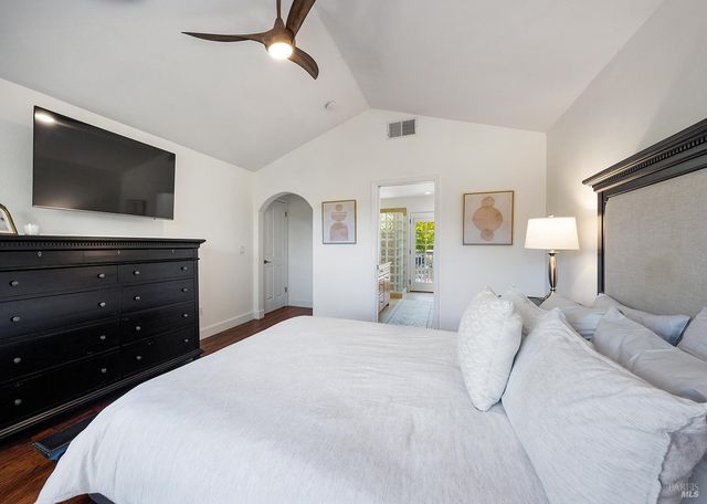 3991 Haven Ct, Sebastopol, CA 95472