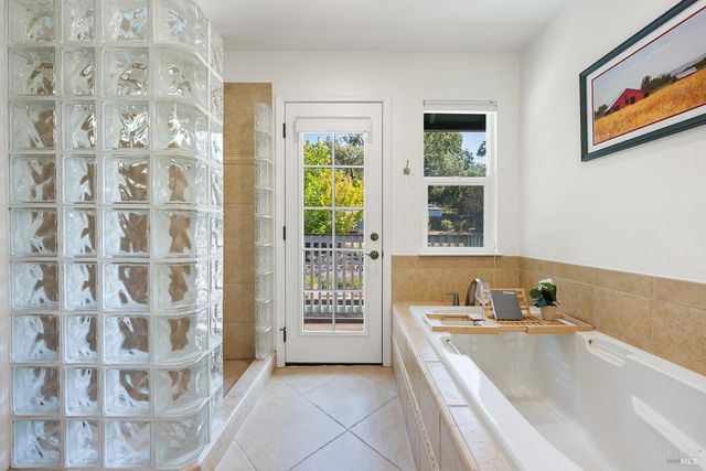 3991 Haven Ct, Sebastopol, CA 95472