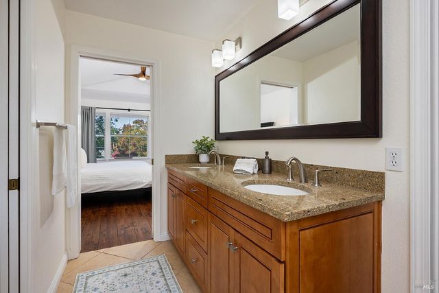 3991 Haven Ct, Sebastopol, CA 95472