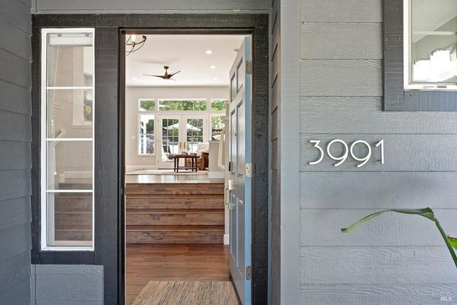 3991 Haven Ct, Sebastopol, CA 95472