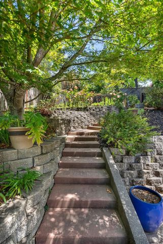 3991 Haven Ct, Sebastopol, CA 95472