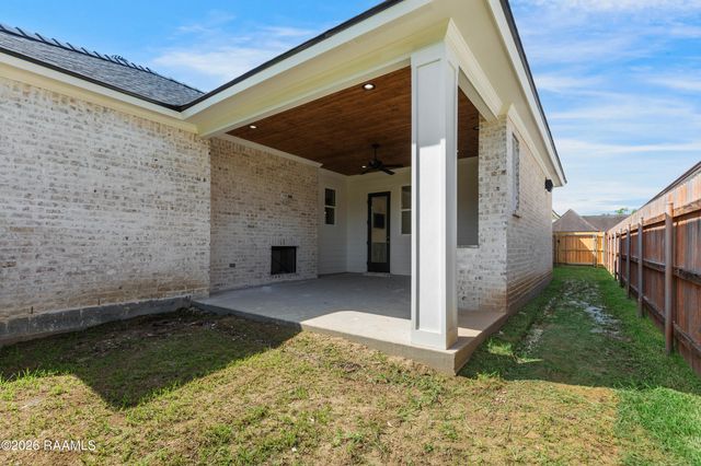 410 Dunvegan Court, Lafayette, LA 70503