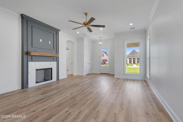 410 Dunvegan Court, Lafayette, LA 70503