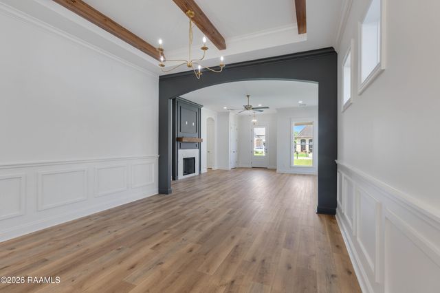 410 Dunvegan Court, Lafayette, LA 70503