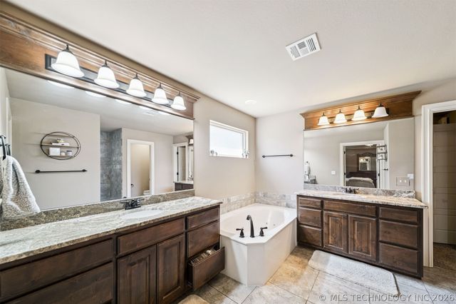 9411 N 104th East Avenue, Owasso, OK 74055