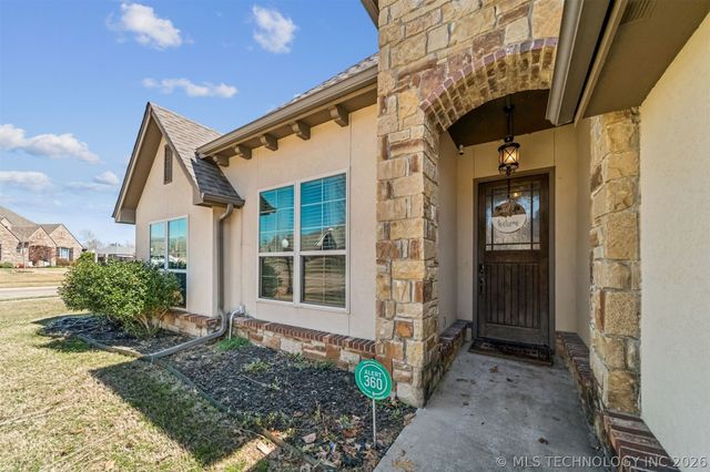 9411 N 104th East Avenue, Owasso, OK 74055