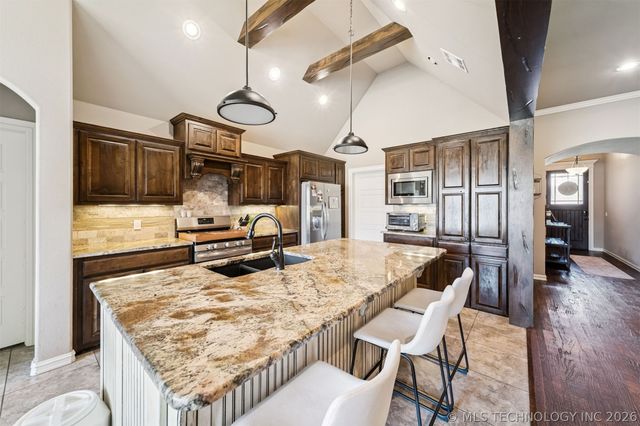 9411 N 104th East Avenue, Owasso, OK 74055