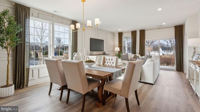 138 DELHAAS CIR, Bristol, PA 19007