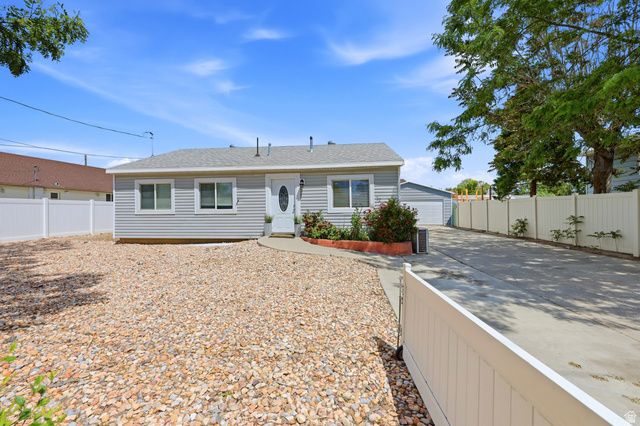 934 N 400 E, Lehi, UT 84043