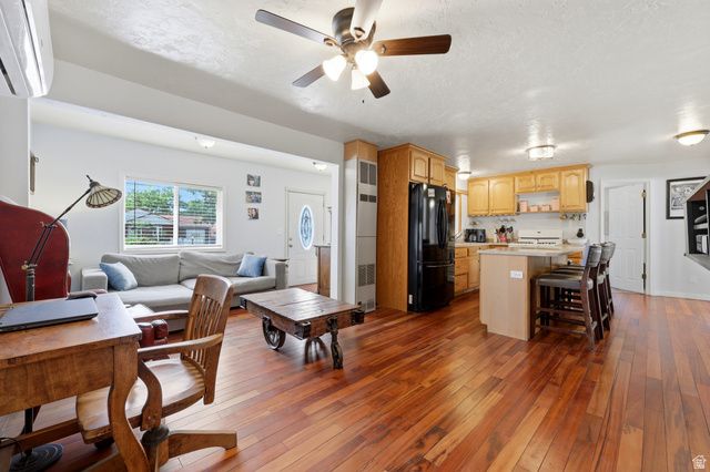 934 N 400 E, Lehi, UT 84043