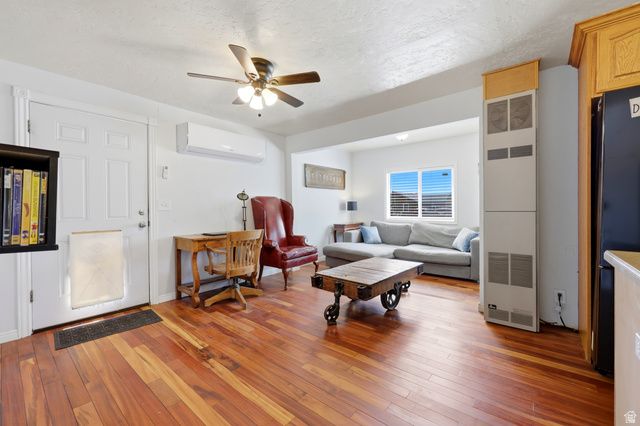 934 N 400 E, Lehi, UT 84043