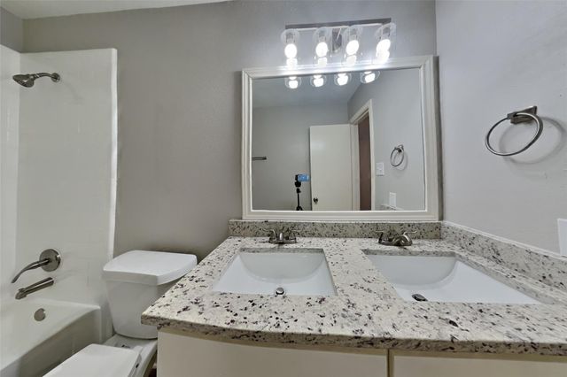 16819 Kettle Creek Drive, Spring, TX 77379