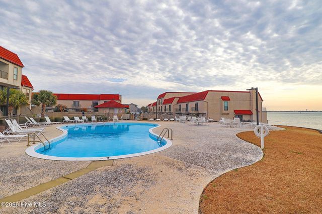 4801 S Shore Drive B1 The Bluffs, Morehead City, NC 28557