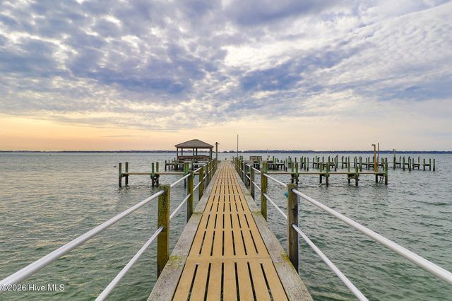 4801 S Shore Drive B1 The Bluffs, Morehead City, NC 28557