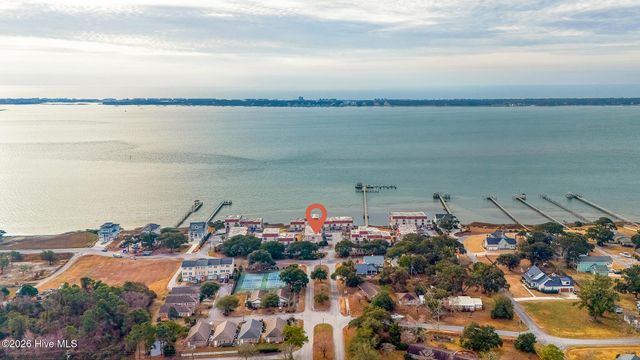 4801 S Shore Drive B1 The Bluffs, Morehead City, NC 28557