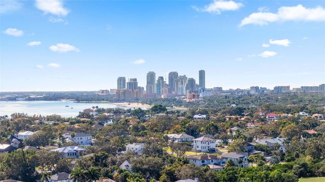 901 EDEN ISLE BOULEVARD NE, St Petersburg, FL 33704