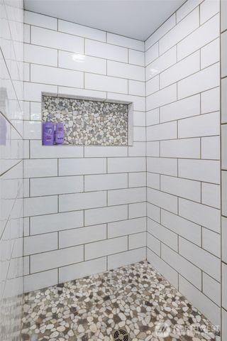 28313 183rd Avenue SE, Kent, WA 98042