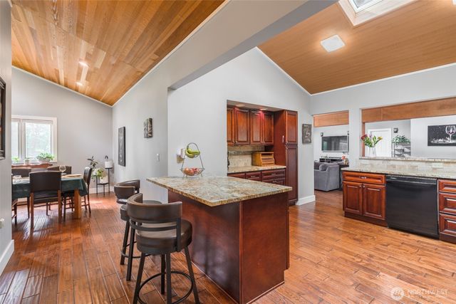 28313 183rd Avenue SE, Kent, WA 98042