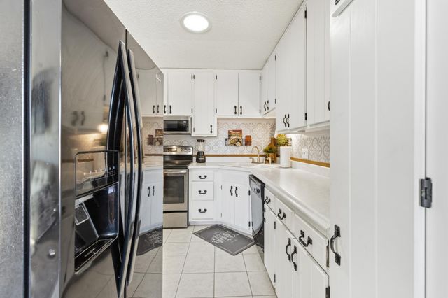 8442 Toledo Avenue N, Brooklyn Park, MN 55443