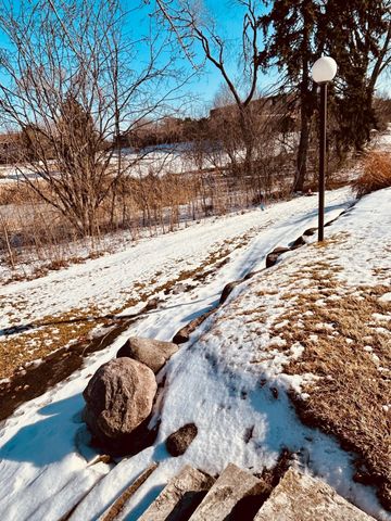 8442 Toledo Avenue N, Brooklyn Park, MN 55443