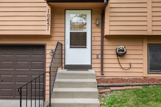 10651 Goldenrod Street NW, Coon Rapids, MN 55448