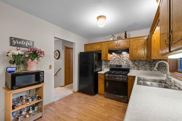 10651 Goldenrod Street NW, Coon Rapids, MN 55448