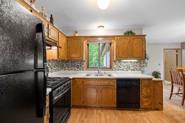 10651 Goldenrod Street NW, Coon Rapids, MN 55448