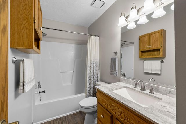 10651 Goldenrod Street NW, Coon Rapids, MN 55448