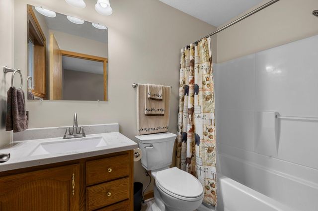 10651 Goldenrod Street NW, Coon Rapids, MN 55448