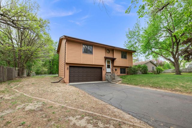 10651 Goldenrod Street NW, Coon Rapids, MN 55448