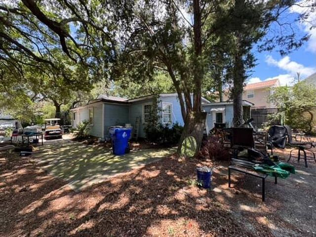 202 Greenwich Street, Mount Pleasant, SC 29464