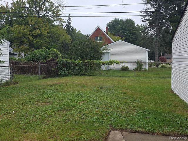 29622 Brown Court, Garden City, MI 48135