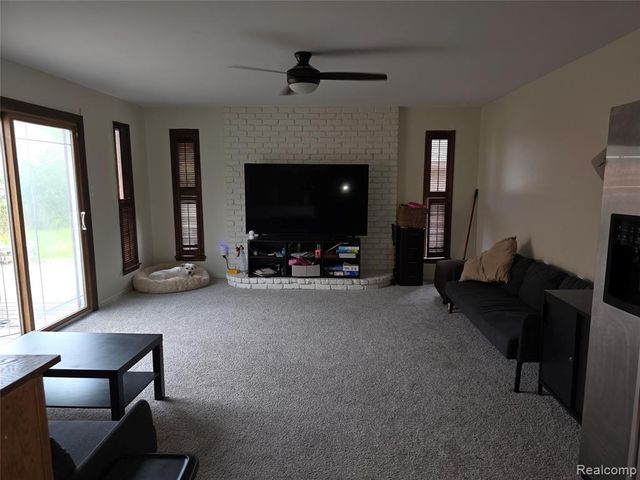 29622 Brown Court, Garden City, MI 48135