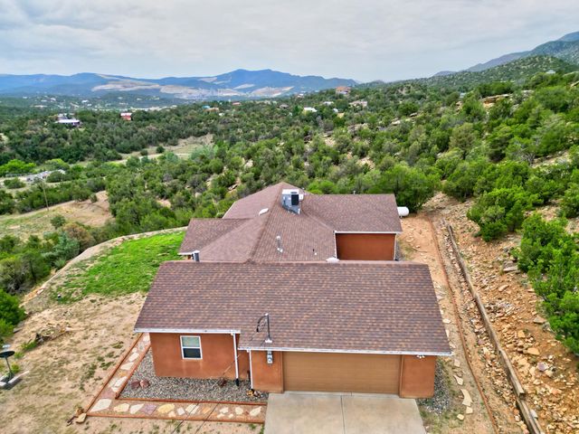 11 Zamora Heights Road, Tijeras, NM 87059