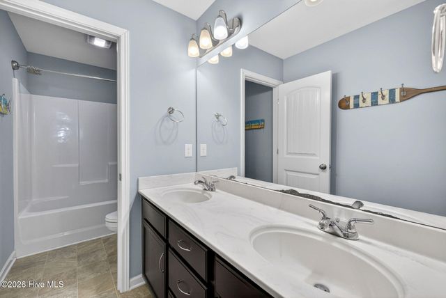 52 Violetear Ridge, Hampstead, NC 28443