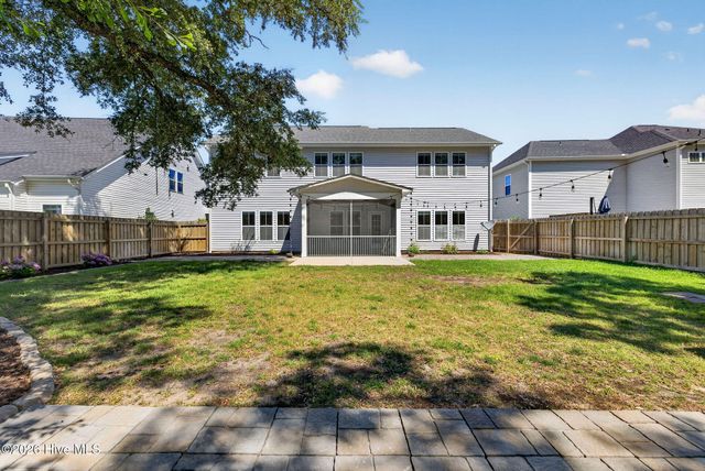 52 Violetear Ridge, Hampstead, NC 28443